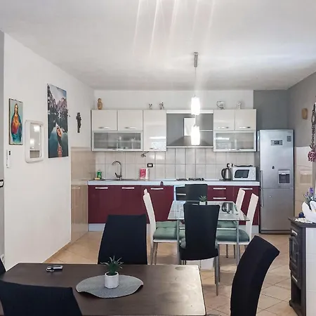 3 Bedroom Stunning In *