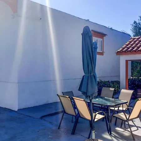 3 Bedroom Stunning In Ferienhaus *