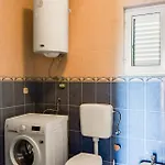 3 Bedroom Awesome In بيت للعطل *