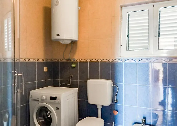 3 Bedroom Awesome In Vakantiehuis *